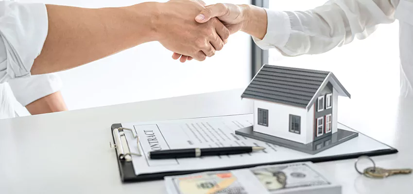 How We Determine Your Sell House Before Foreclosure Offer in Babylon, NY?