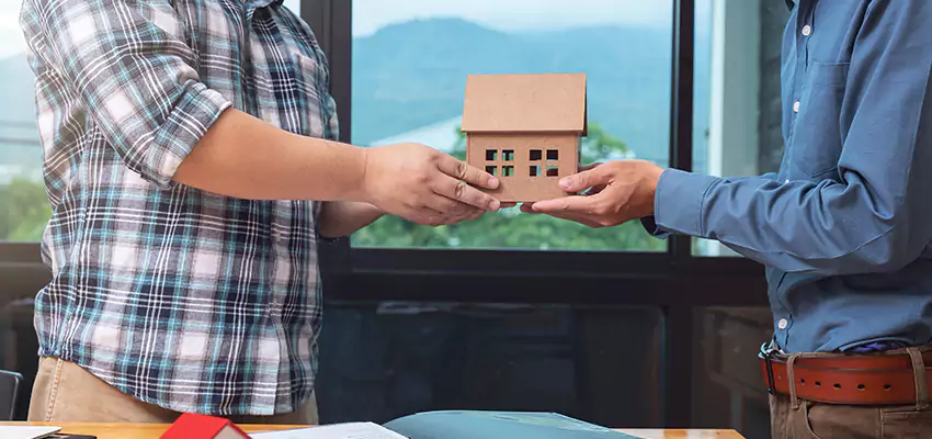 How We Determine Your Sell House with Reverse Mortgage Offer in Babylon, NY?