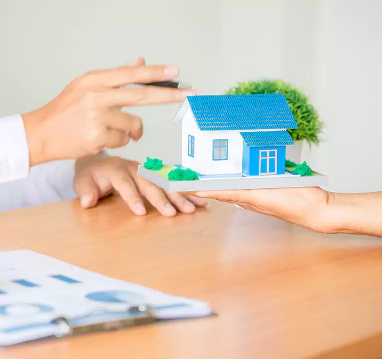 Why Choose Us to Sell a House with a Reverse Mortgage in Babylon, NY?